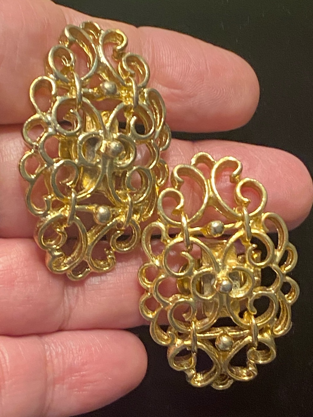 Vintage S.G. D'OR Gold Tone Filigree Shoe Clips - Signed Set